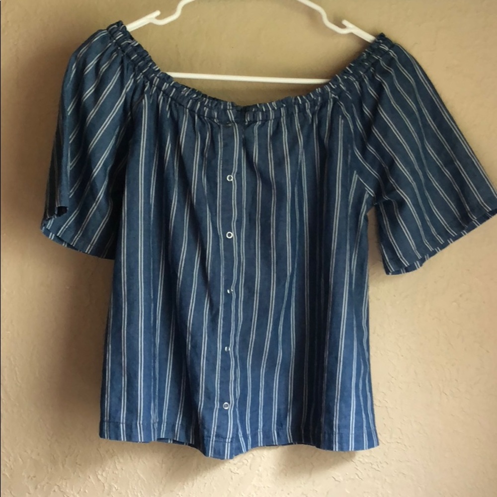 Knot Sisters off the shoulder Bushwick Top